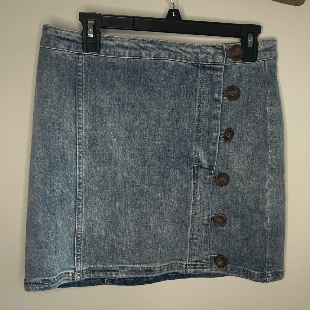 Boutique Wishlist Stretchy Denim Skirt